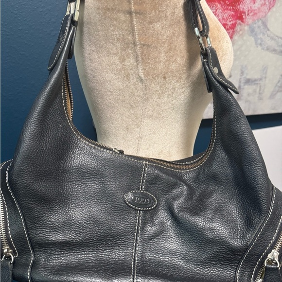 Tods Black Leather Hobo Shoulder Bag - Picture 9 of 10